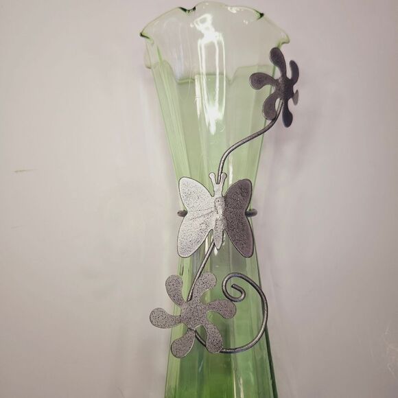 Vintage Green Stretch Glass Ruffled Rim Metal Floral Embellished Bud Vase - Picture 5 of 9